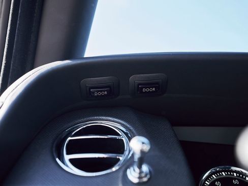 Used 2019 Rolls-Royce Cullinan AWD/4WD image 60