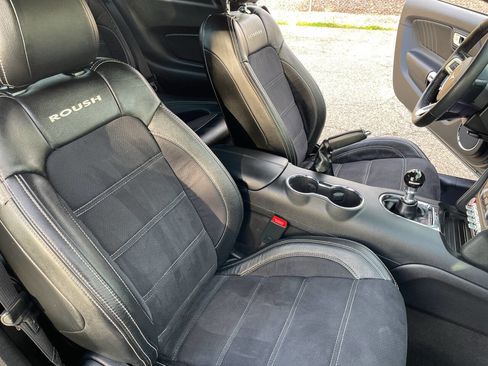 Used 2015 Ford Mustang GT Premium w/ GT Performance Package RWD image 10