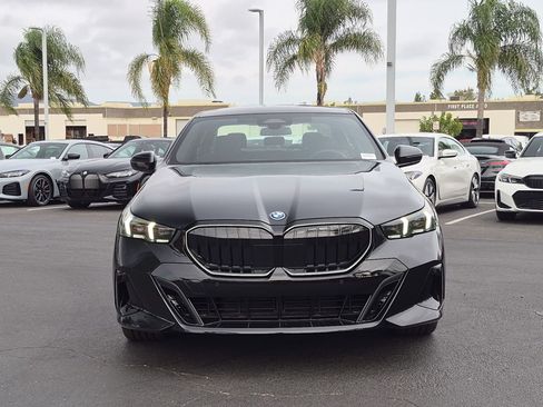 New 2027 BMW 550e xDrive w/ M Sport Professional Package AWD/4WD image 3