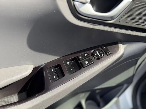 Used 2019 Hyundai Ioniq Electric image 37