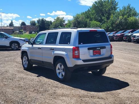 Used 2011 Jeep Patriot Sport w/ Tire & Wheel Group AWD/4WD image 3