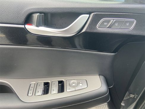 Used 2022 Hyundai Palisade Limited image 24