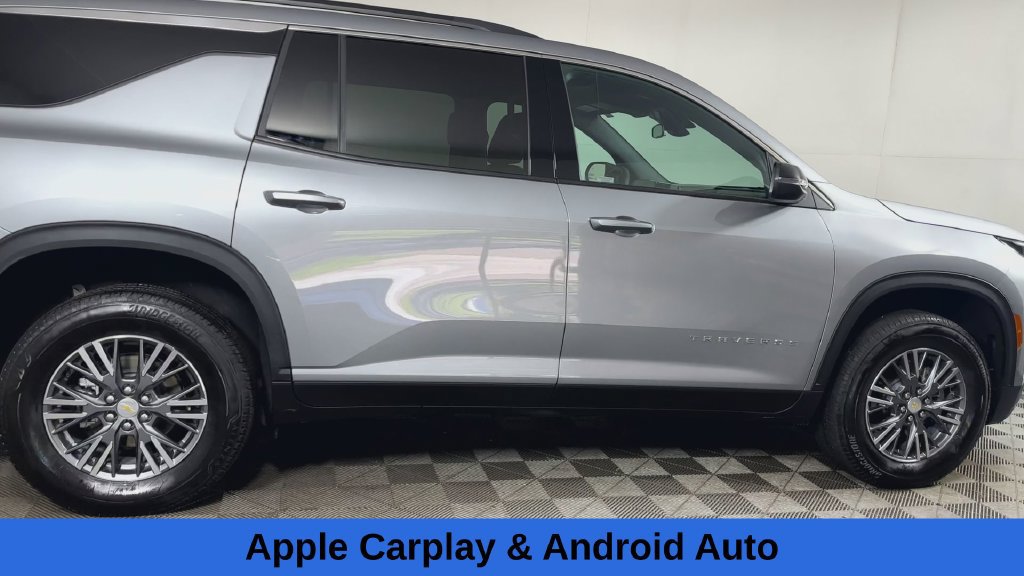 Used 2026 Chevrolet Traverse LT AWD/4WD image 11