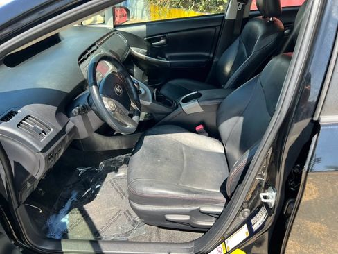 Used 2013 Toyota Prius Persona Series FWD image 8