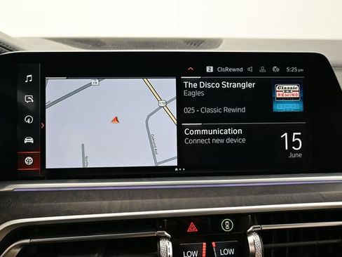 Used 2022 BMW X5 xDrive40i w/ Executive Package AWD/4WD image 21