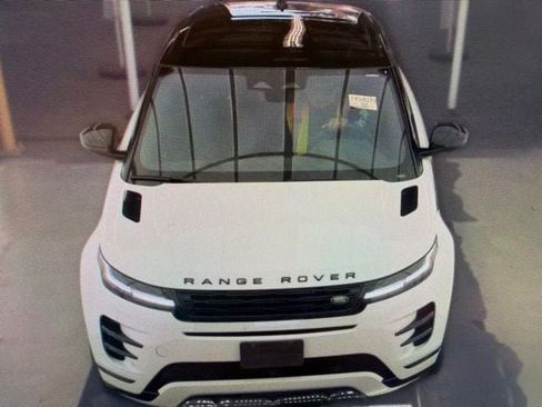 Used 2024 Land Rover Range Rover Evoque Dynamic SE AWD/4WD image 12