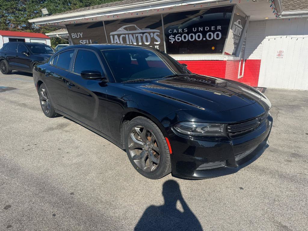 Used 2015 Dodge Charger SXT w/ Plus Group RWD image 1