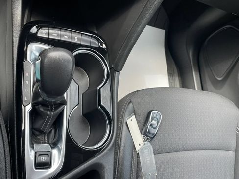 Certified 2023 Buick Encore GX Preferred w/ Cold Weather Comfort Package AWD/4WD image 28