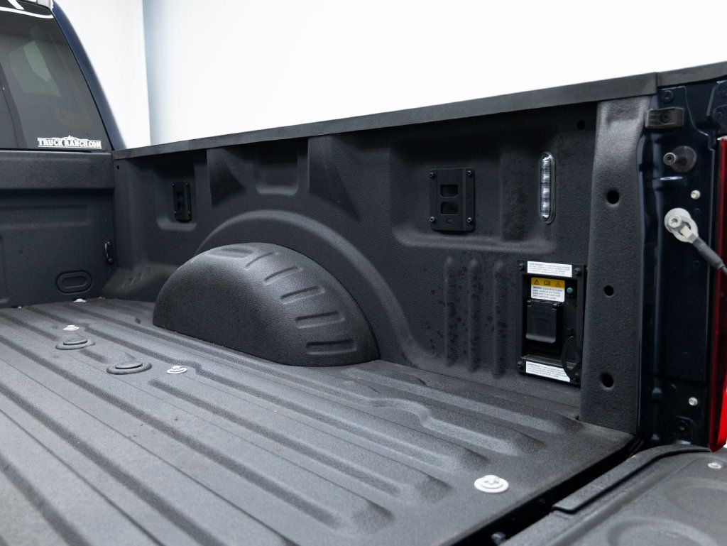 Used 2025 Ford F350 Platinum AWD/4WD image 17