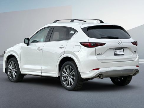 New 2025 MAZDA CX-5 Signature image 5