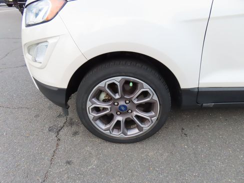 Used 2020 Ford EcoSport Titanium image 11