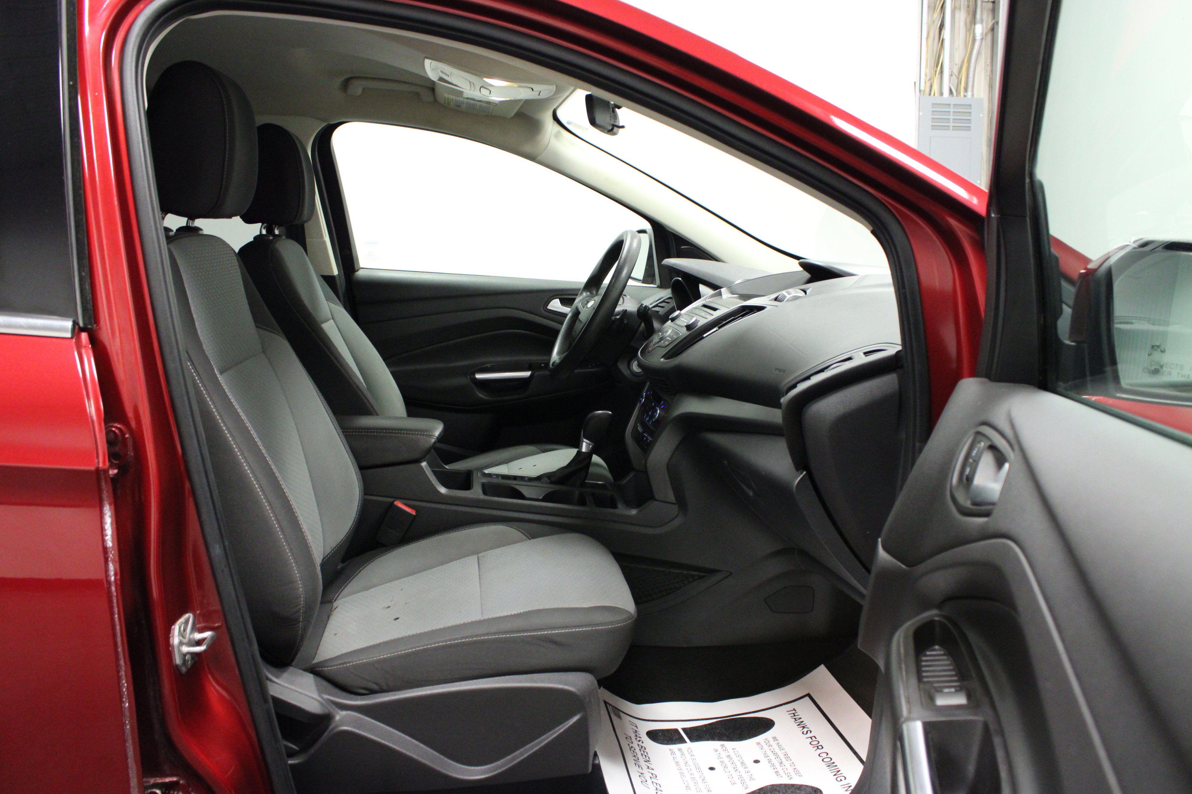 Used 2017 Ford Escape SE AWD/4WD image 16