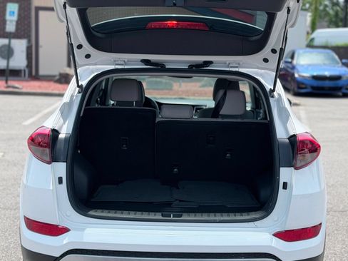 Used 2017 Hyundai Tucson Eco w/ Cargo Package AWD/4WD image 9