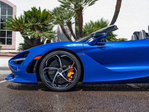 Used 2025 McLaren 750S Spider RWD image 26