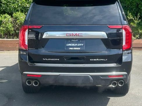 Used 2021 GMC Yukon Denali AWD/4WD image 8