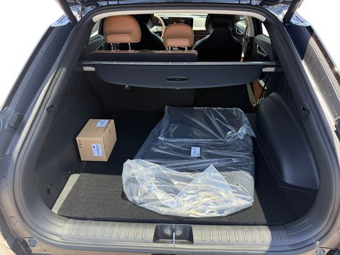 New 2026 Kia EV6 Wind RWD image 17