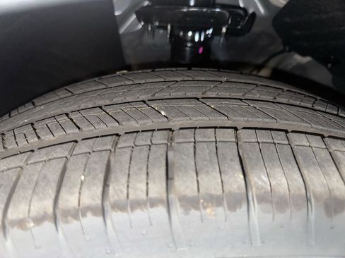 New 2026 Kia EV9 Wind image 11