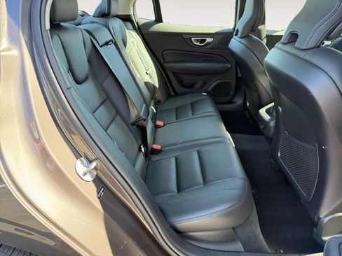Used 2024 Volvo S60 B5 Plus image 18