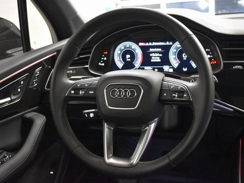 Used 2025 Audi Q7 3.0T Premium Plus image 26