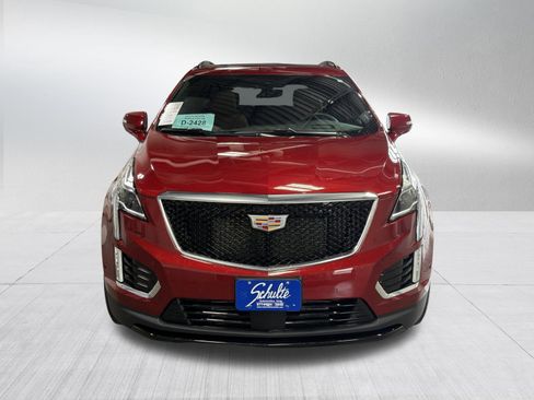 Used 2025 Cadillac XT5 Sportv w/ Technology Package AWD/4WD image 2