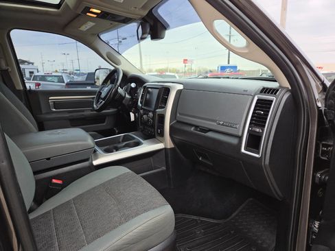 Used 2016 RAM 2500 Big Horn image 32