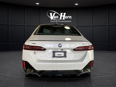 Used 2024 BMW 540i xDrive w/ Executive Package image 6