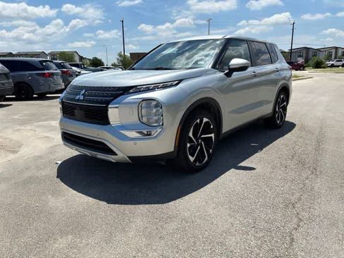 Used 2024 Mitsubishi Outlander SE AWD/4WD image 1