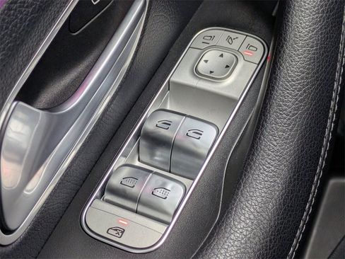 Used 2021 Mercedes-Benz GLS 580 4MATIC image 25