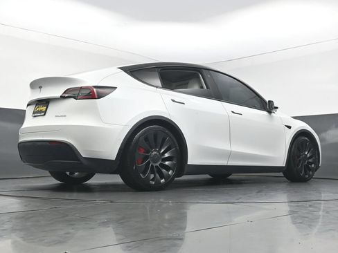 Used 2022 Tesla Model Y Performance AWD/4WD image 45