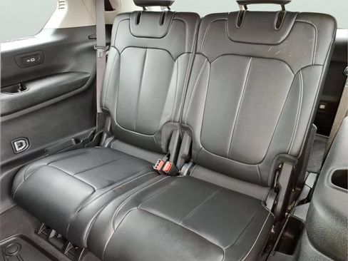 Used 2021 Jeep Grand Cherokee L Limited AWD/4WD image 18