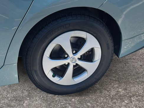 Used 2012 Toyota Prius Three FWD image 12