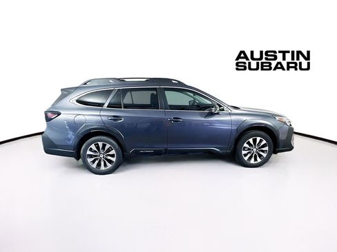 Used 2023 Subaru Outback Limited image 8