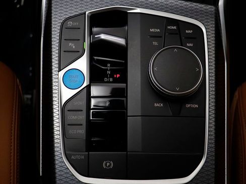 Certified 2025 BMW i4 xDrive40i image 12