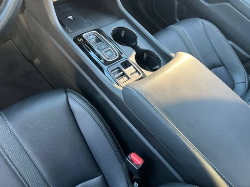 Used 2023 Honda Pilot EX-L image 18