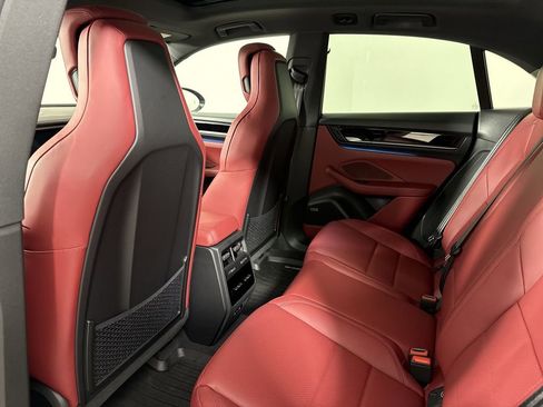 New 2026 Porsche Macan 4 Electric AWD/4WD image 26