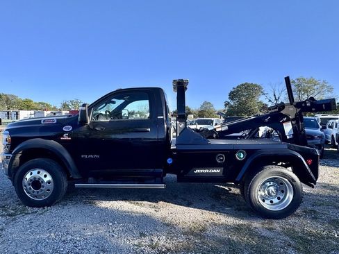 New 2024 RAM 4500 SLT w/ Quick Order Package 2YG SLT image 5