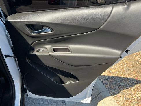Used 2019 Chevrolet Equinox LT image 25