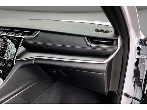 Certified 2025 Jeep Grand Cherokee L Altitude image 18