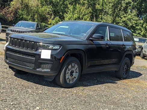 New 2025 Jeep Grand Cherokee L Altitude image 5