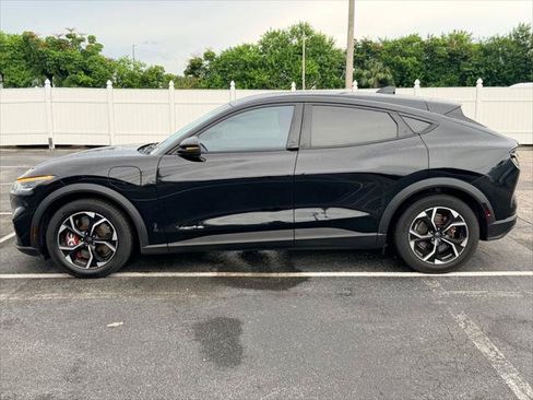Used 2021 Ford Mustang Mach-E Select AWD/4WD image 3