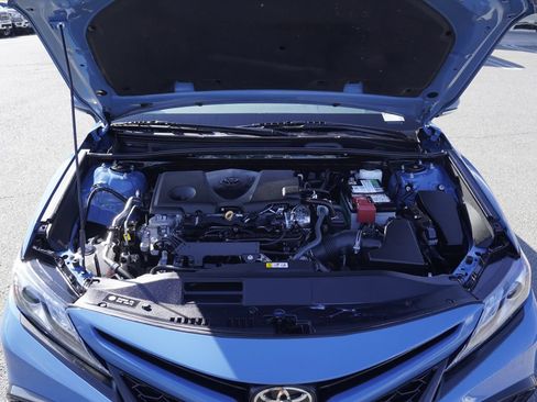 Used 2024 Toyota Camry XSE FWD image 4