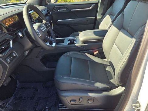 New 2026 GMC Acadia Elevation w/ Elevation Premium Package FWD image 9