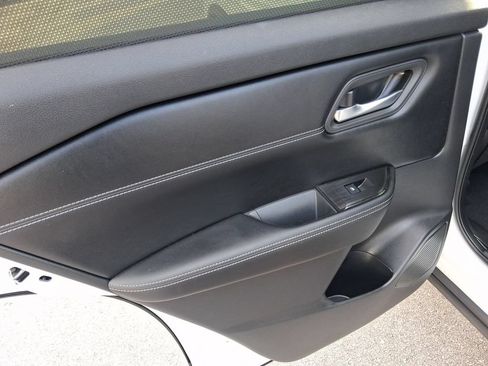 Certified 2025 Nissan Rogue SV w/ SV Premium Package FWD image 11