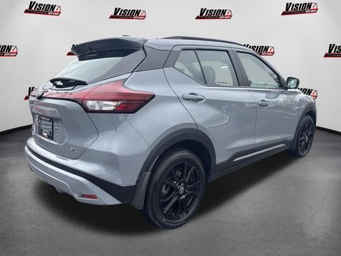 Used 2024 Nissan Kicks SR w/ SR Premium Package FWD image 5