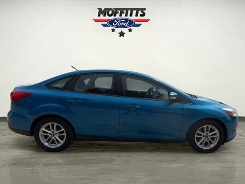 Used 2015 Ford Focus SE FWD image 6