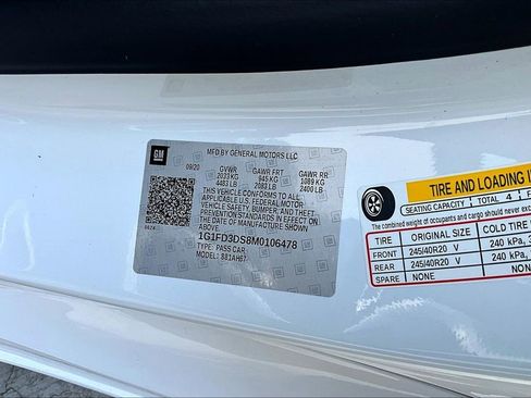 Used 2021 Chevrolet Camaro LT w/ RS Package image 17