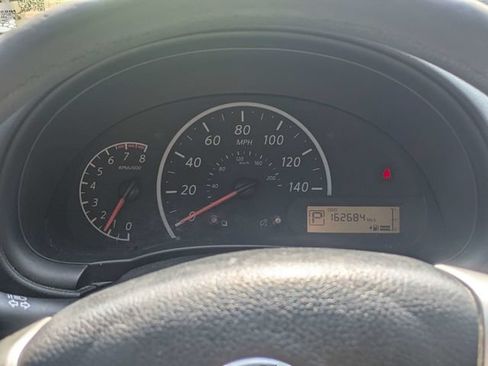 Used 2017 Nissan Versa S Plus FWD image 27