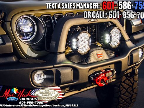 Used 2025 Jeep Wrangler Unlimited Rubicon w/ XTREMEE 35" Tire Package image 9