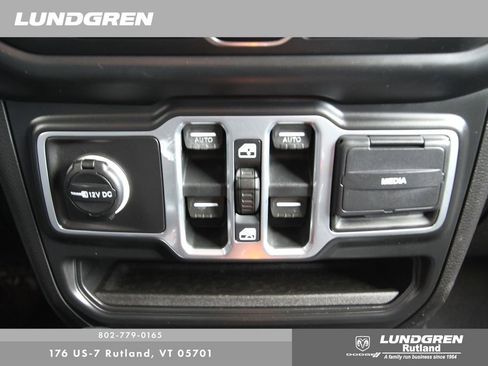 Used 2018 Jeep Wrangler Unlimited Sport S image 20