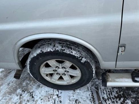 Used 2014 GMC Savana 1500 LT w/ LT Preferred Equipment Group image 8